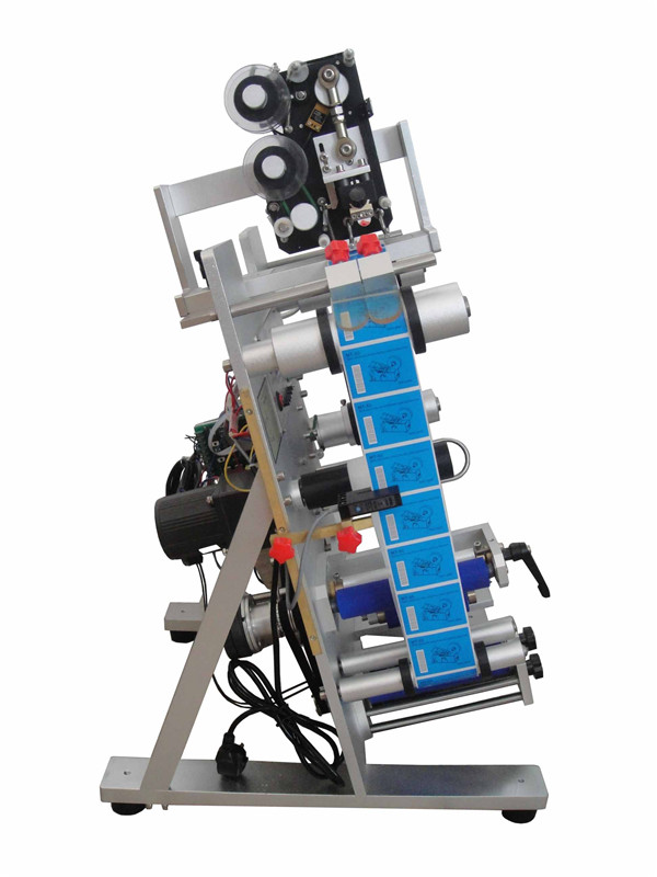 Vertical round bottle labeling machine with date printer